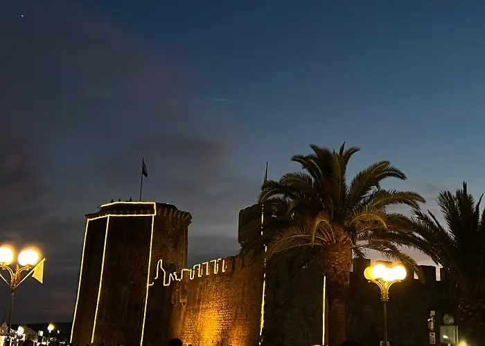 Apartment Lily Trogir